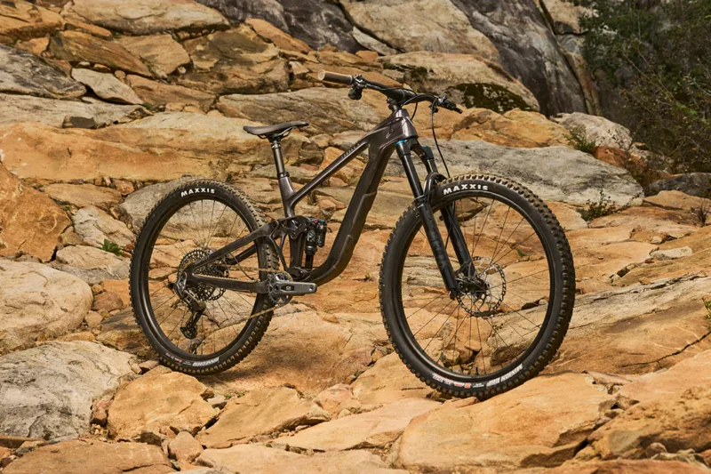 Giant Trance X Advanced 1 Full Suspension Mountain Bike 2025 in Arctic Light-6