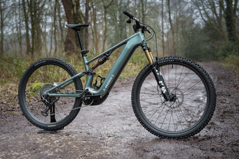Specialized Turbo Levo R Electric Mountain Bikes
