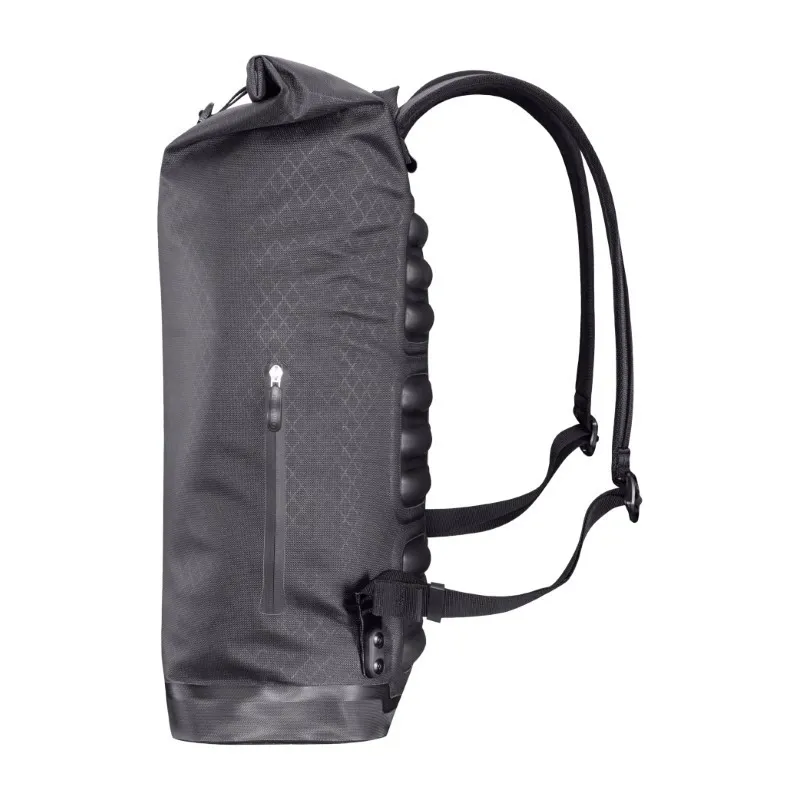 Ortlieb Daypack Metrosphere 21L in Black Embossed-7