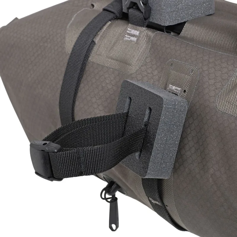 Ortlieb Handlebar-Pack 15L in Dark Sand-5