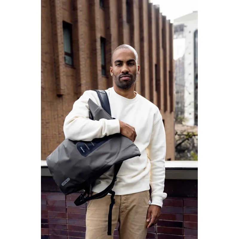 Ortlieb Velocity PS 23L Bag in Dark Sand-6