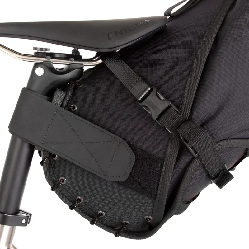 Restrap Saddle Bag 14L in Black/Black-3