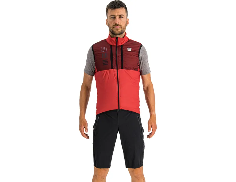 Balfes Bikes Sportful Giara Layer Gilet in Red Rumba | Free postage over £30, £10 off first order, price match & 0% finance.