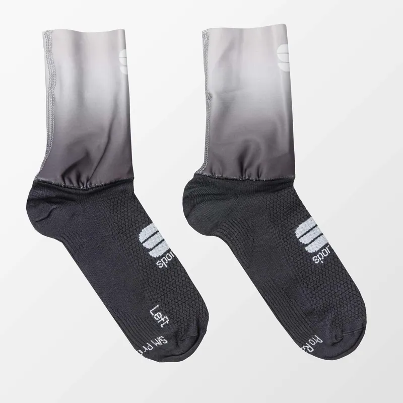 Balfes Bikes Sportful Race Mid Women's Socks in Black/White | Free postage over £30, £10 off first order, price match & 0% finance.