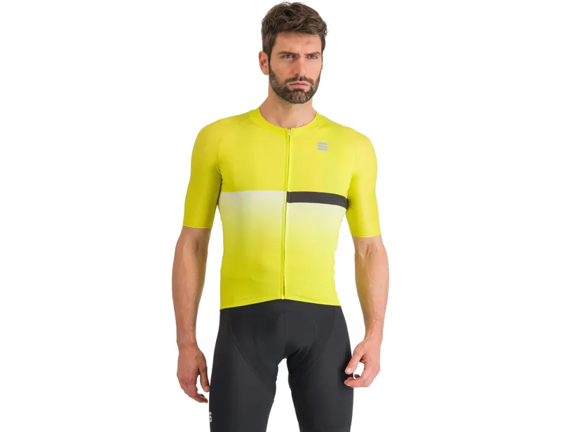 Balfes Bikes Sportful Bomber Jersey in Cedar | Free postage over £30, £10 off first order, price match & 0% finance.