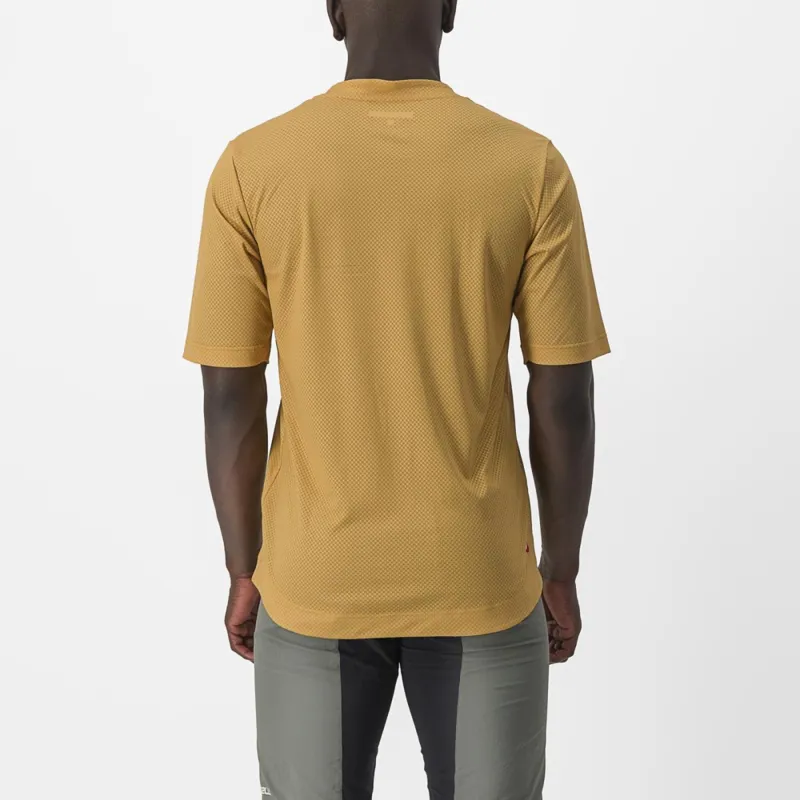 Castelli Trail Tech 2 T-Shirt in Honey-1