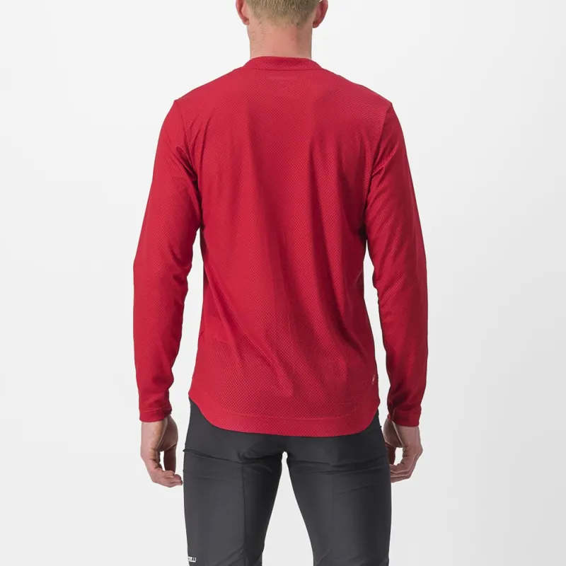 Castelli Trail Tech 2 Long Sleeve T-Shirt in Red-1