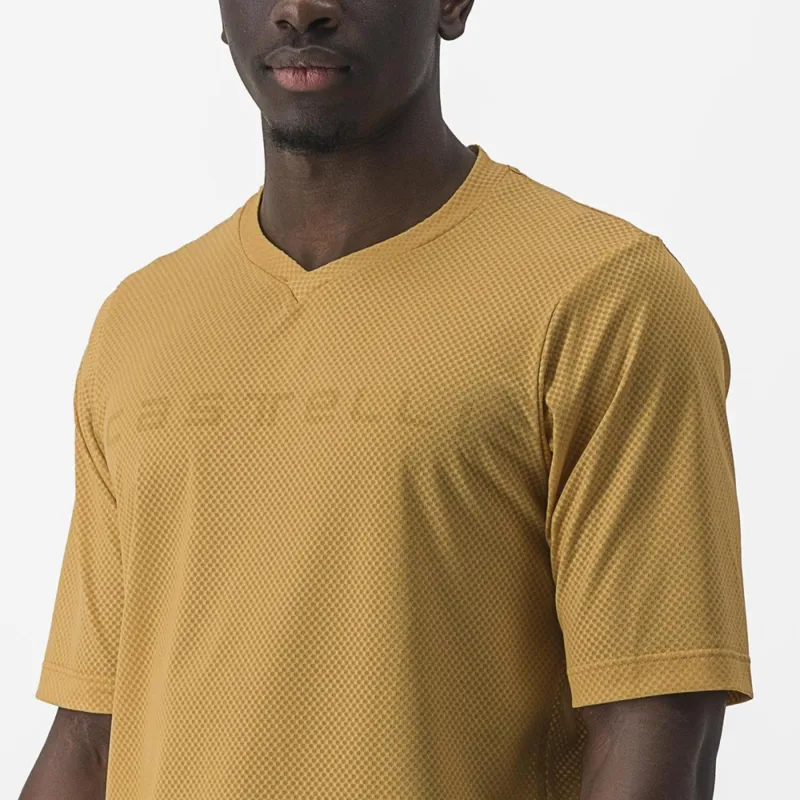 Castelli Trail Tech 2 T-Shirt in Honey-3