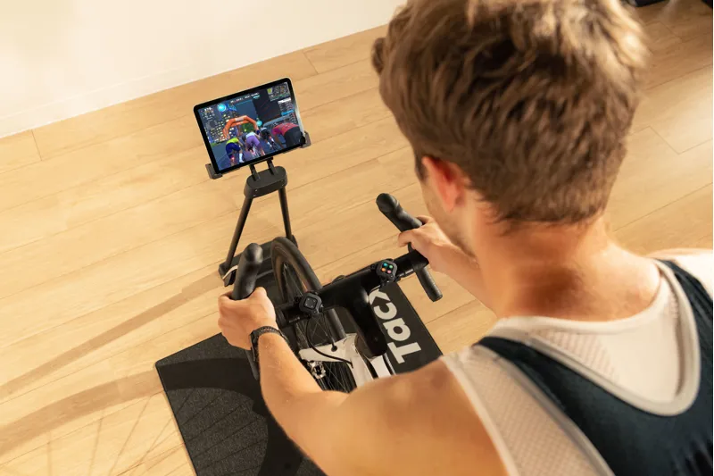 Tacx NEO 2T Smart Trainer with Zwift Cog and Click-5