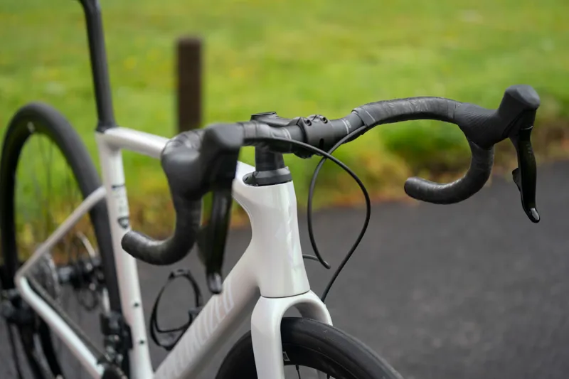 Specialized Roubaix SL8 Expert Road Bike 2024 in Dove Grey/Lapis-8