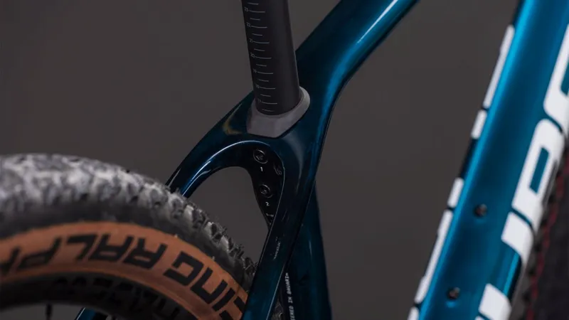 Cube Phenix c:68x Race Hardtail Mountain Bike 2026 in Chromeblue-4