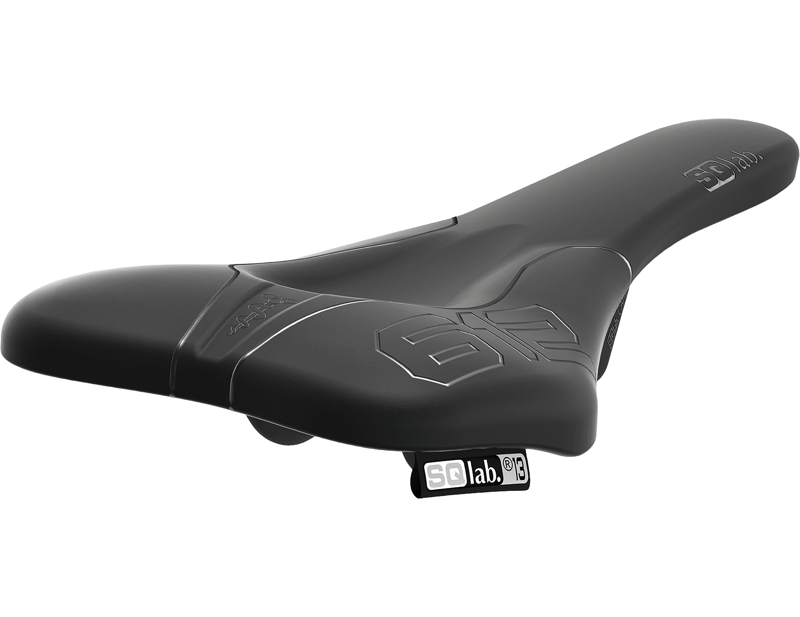 SQlab 612 Ergowave Carbon Saddle in Black-1