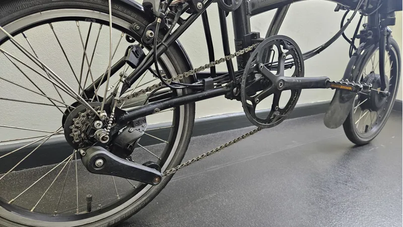 EX DEMO Brompton Electric P Line Explore 12 Speed Folding Bike High 2025 in Midnight Black-1