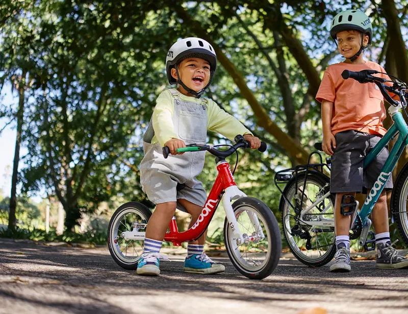 woom GO 1 12in Balance Bike 2027 in Metallic Turquoise-9