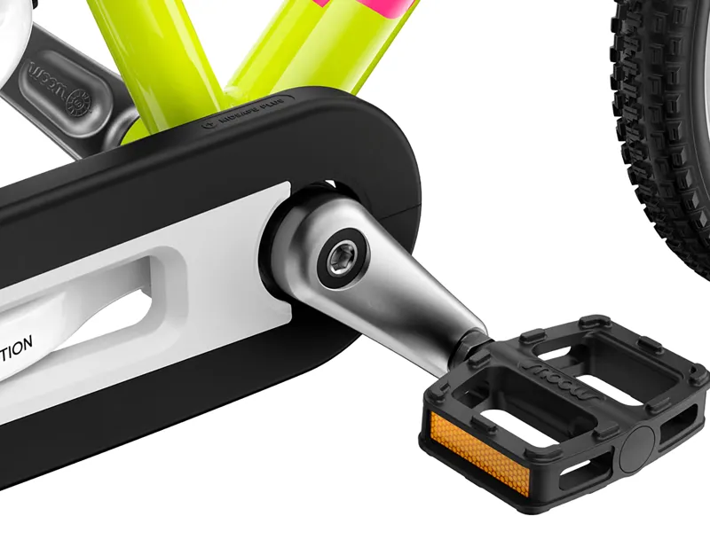 woom GO 3 AUTOMAGIC 16in Kids Bike 2027 in Neon Lime-11