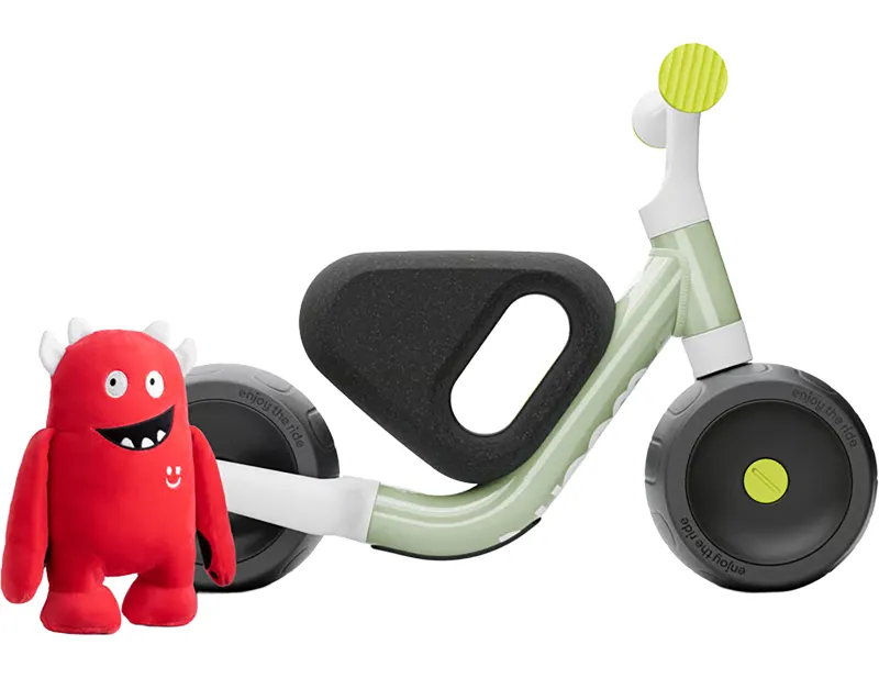 Woom Wow Self-Balancing Bike in Soft Sprout