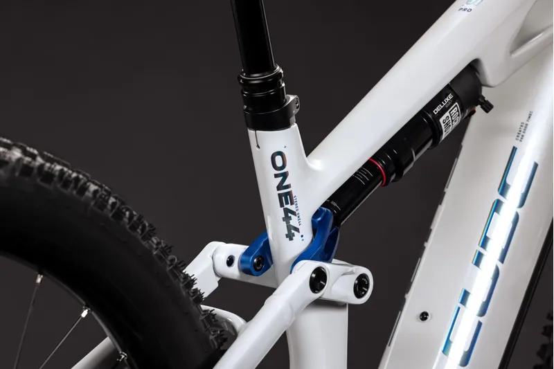 Cube Stereo Hybrid One44 HPC Pro 800 Electric Full Sus MTB 2027 in Metallicwhite/Blue-5