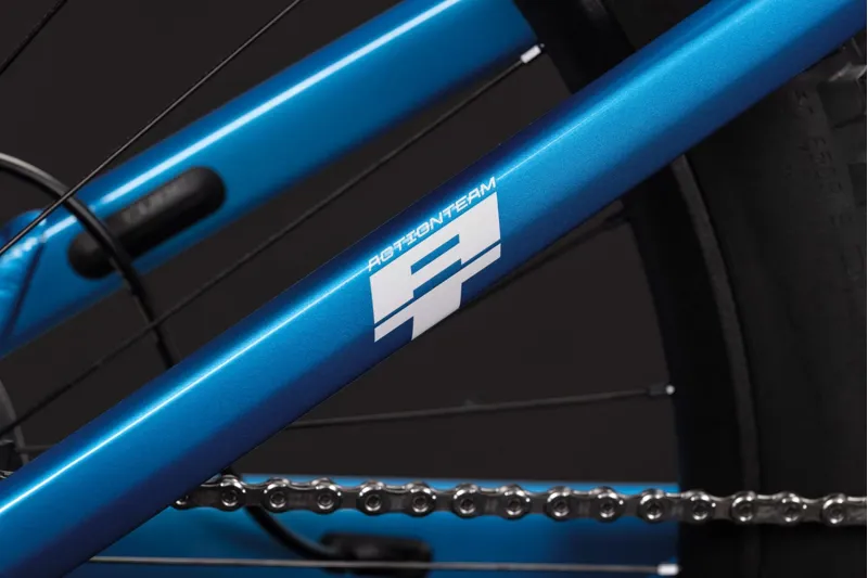Cube Stereo Hybrid One77 HPC At 800 Electric Full Suspension MTB 2027 in Actionteam-8