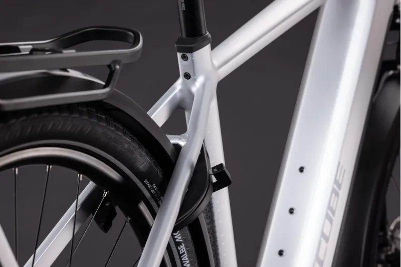 Cube Kathmandu Hybrid One 800 Electric Aluminium bike 2027 in Silverstar/Reflex-7