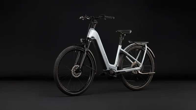 Cube Kathmandu Hybrid One 800 Electric Aluminium bike 2027 in Silverstar/Reflex-2