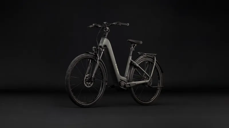 Cube Kathmandu Hybrid Deluxe Pro 800 Electric Aluminium bike 2027 in Blackforest/Chrome-2