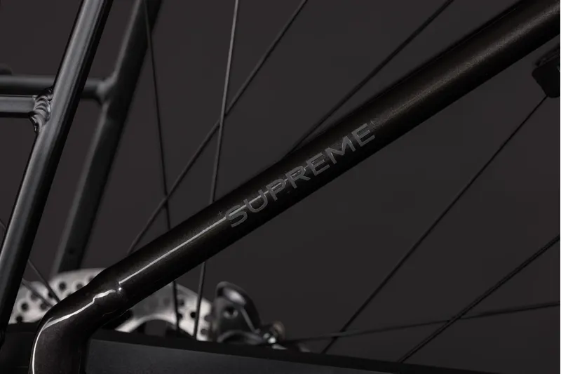 Cube Supreme Hybrid Comfort One 600 Electric Aluminium bike 2027 in Gunmetal/Reflex-1