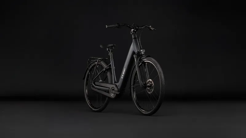 Cube Supreme Hybrid Comfort Pro 600 Electric Aluminium bike 2027 in Grey/Chrome-4