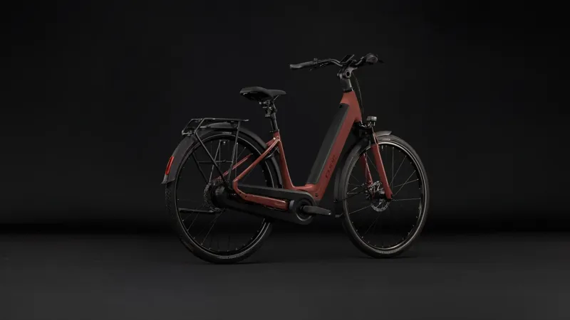 Cube Supreme Hybrid Comfort Pro 600 Electric Aluminium bike 2027 in Burgundy/Claret-3