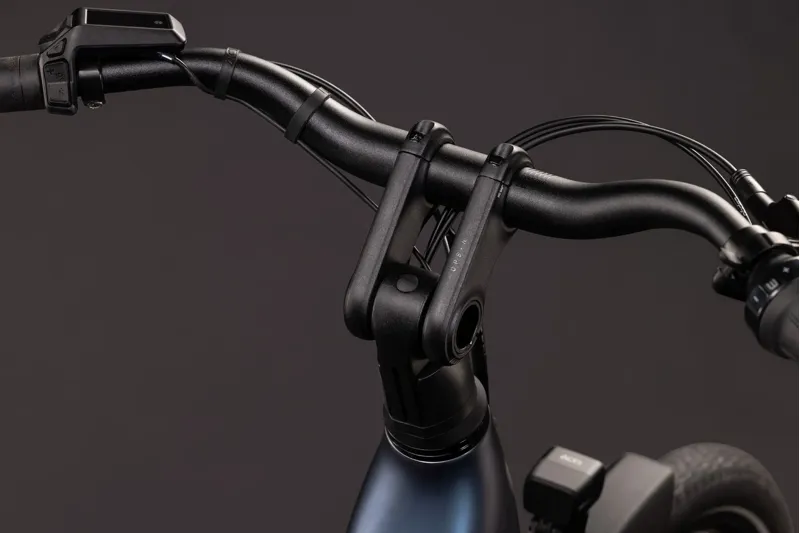 Cube Supreme Hybrid Deluxe One 600 Electric Aluminium bike 2027 in Navyblack/Black-1