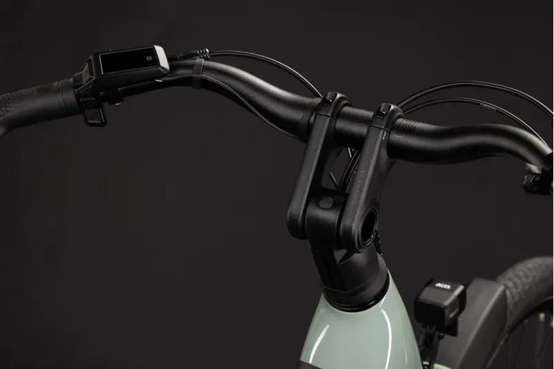 Cube Supreme Hybrid Deluxe One 600 Electric Aluminium bike 2027 in Aloegreen/Reflex-8
