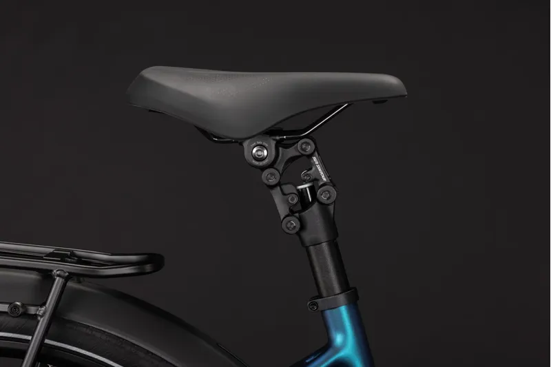 Cube Supreme Hybrid Deluxe Pro 600 Electric Aluminium bike 2027 in Nebula/Blue-7