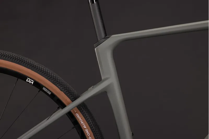 Cube Nuroad Hybrid C:62 Race 400X Carbon Electric bike 2027 in Oldgrey/Grey-8