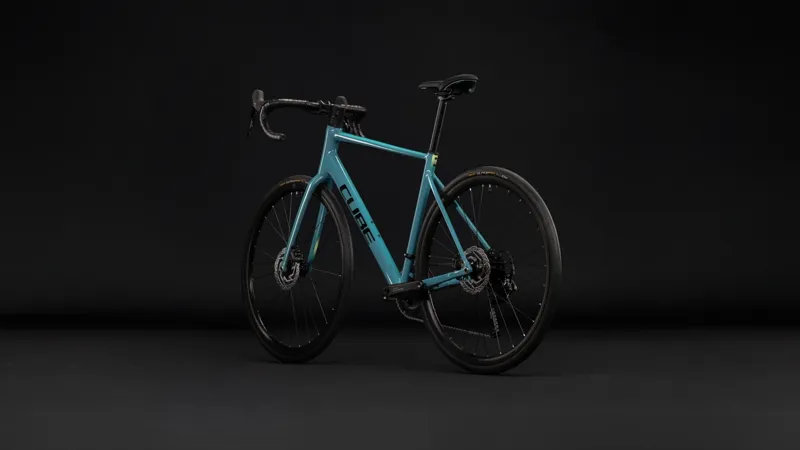 Cube Attain Pro  Aluminium road bike 2027 in Surfblue/Black-1