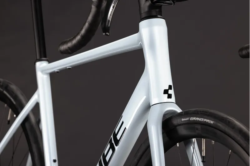 Cube Attain Race Aluminium road bike 2027 in Glacier/Black-6