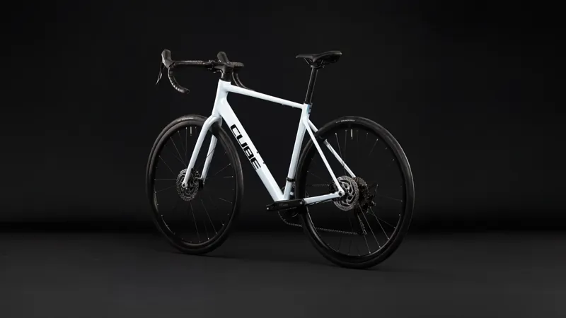 Cube Attain Race Aluminium road bike 2027 in Glacier/Black-2