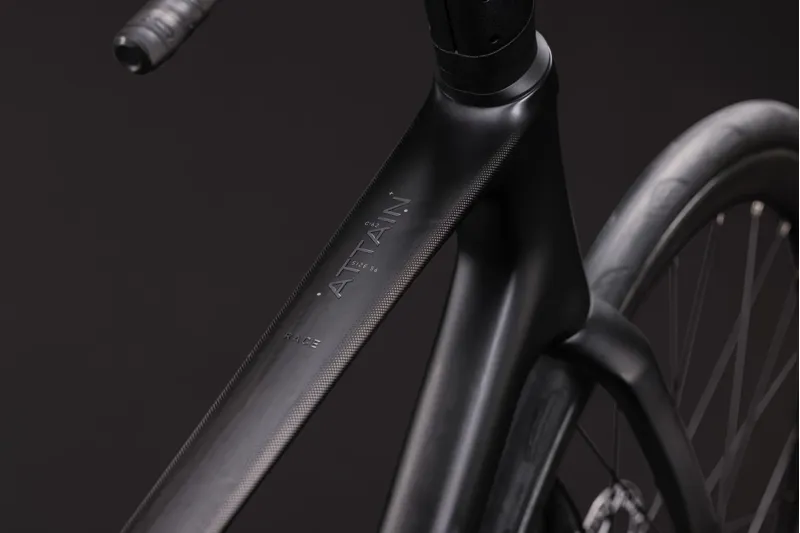 Cube Attain C:62 Race Carbon road bike 2027 in Carbon/Coalchrome-1