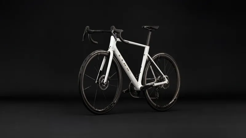 Cube Litening Air C:68X Pro Carbon Road bike 2027 in Chalkyfibre/Gold-2
