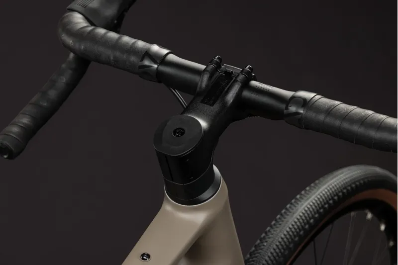 Cube Nuroad One Aluminium Gravel bike 2027 in Wood/Grey-10