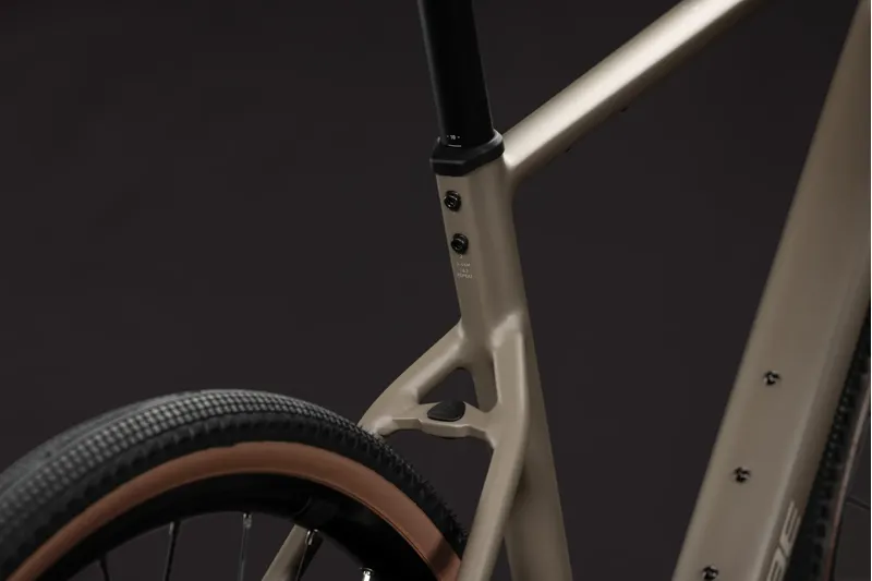 Cube Nuroad One Aluminium Gravel bike 2027 in Wood/Grey-8