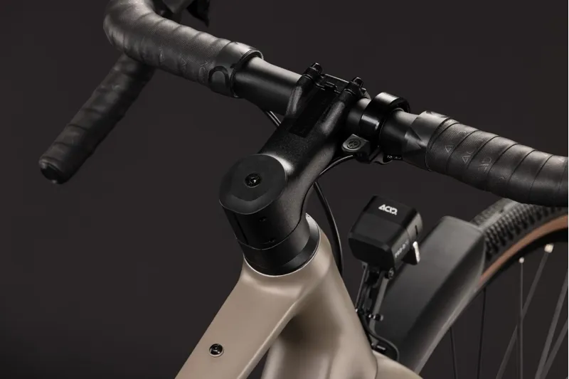 Cube Nuroad One FE Aluminium Gravel bike 2027 in Wood/Grey-10