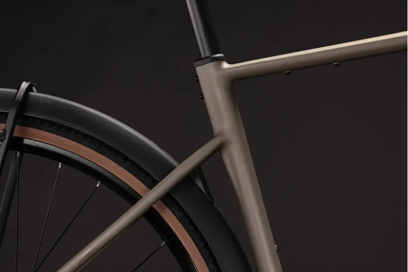 Cube Nuroad One FE Aluminium Gravel bike 2027 in Wood/Grey-7