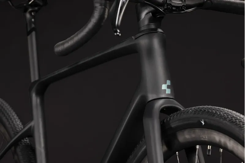 Cube Nuroad C:62 One Carbon Gravel bike 2027 in Carbon/Shiftverde-6