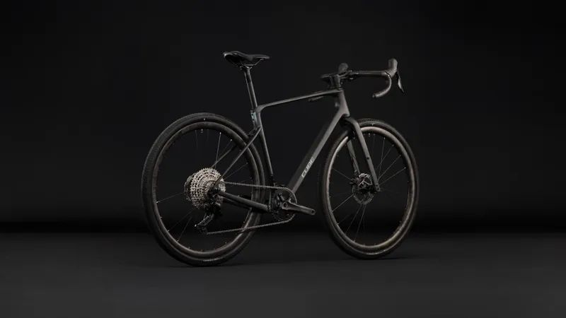 Cube Nuroad C:62 One Carbon Gravel bike 2027 in Carbon/Shiftverde-4