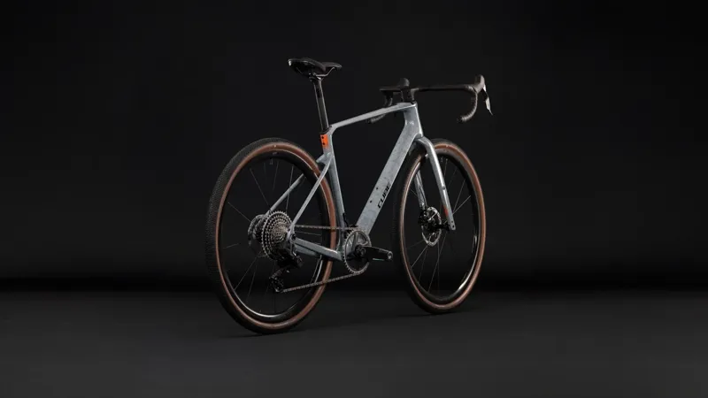 Cube Nuroad C:62 EXC 2027 in Wolf Fibre-2