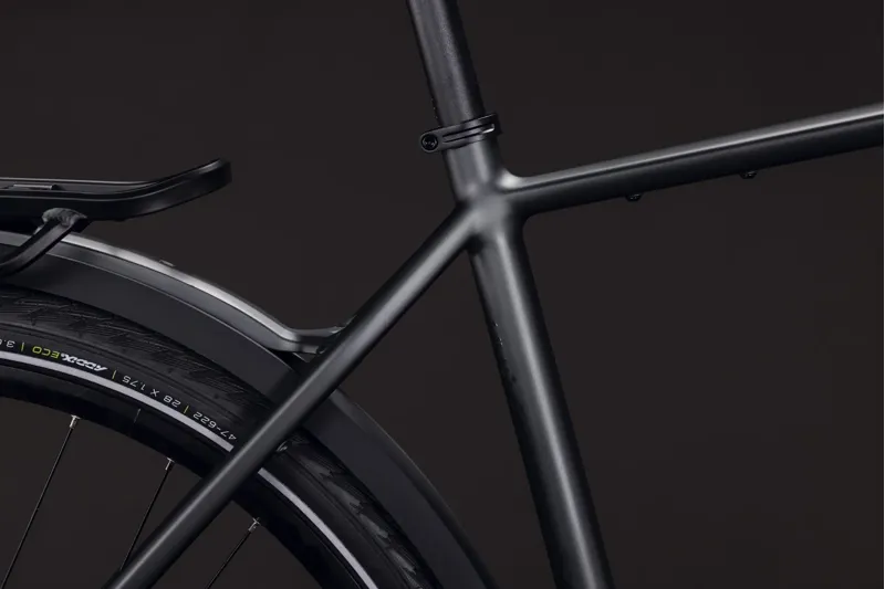 Cube Kathmandu One 2027 in Blackforest/Chrome-7
