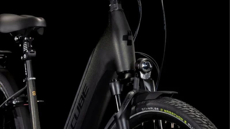 Cube Supreme Hybrid Deluxe SLT 625 EE Electric Hybrid Bike 2025 in Golddust/Black-5