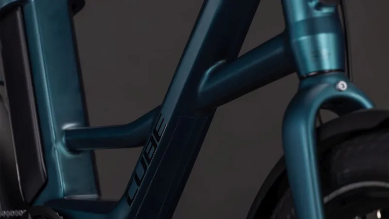 Cube Compact Hybrid 545 Electric Bike 2026 in Royal Green-4