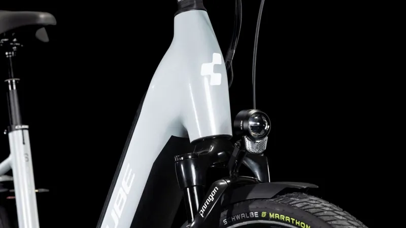 Cube Supreme Hybrid Deluxe SLX 625 Easy Entry Electric Hybrid Bike 2025 in Polar Grey/White-5