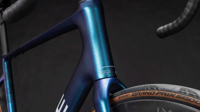 Cube Attain C:62 SLT Road Bike 2026 in Shiftmint/White-6