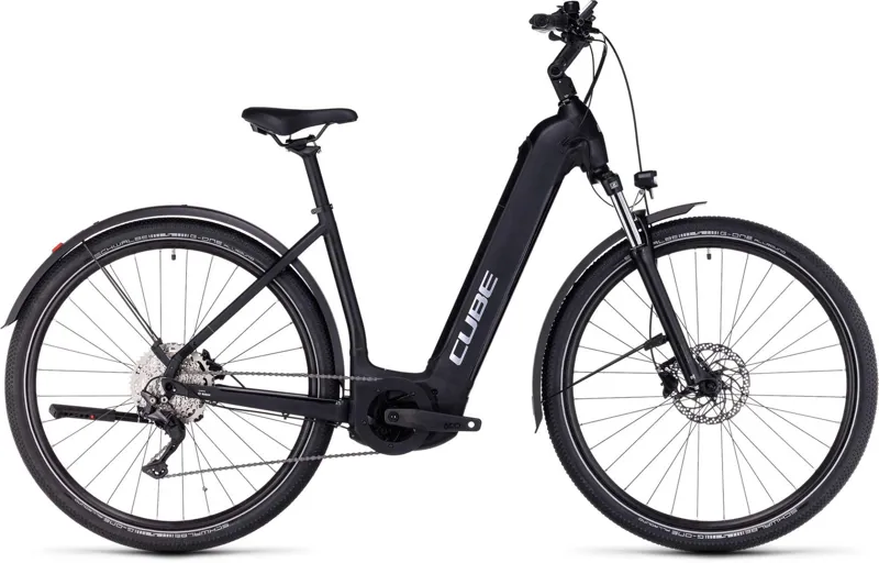 Cube Nuride  Pro 625  Electric Hybrid Bike 2024 In All Black/ Metall